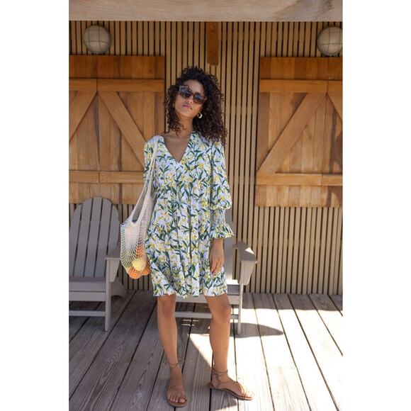 Pomander Place Dresses & Skirts - Tuckernuck Pomander Place Floral Palmetto Garden Kenzo Mini Dress Size Medium